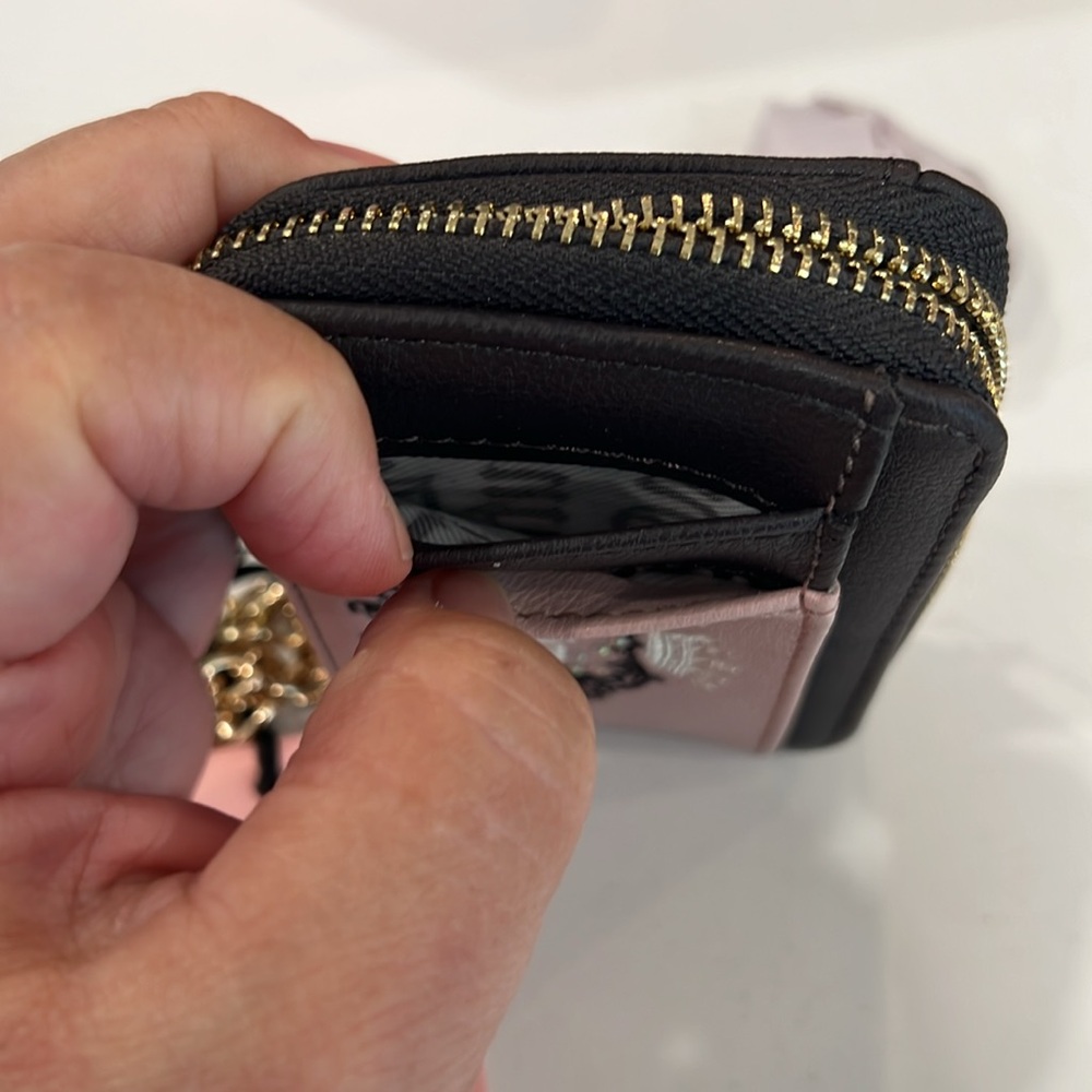 👑Cute. Juicy Couture Wristlet. - Picture 9 of 16